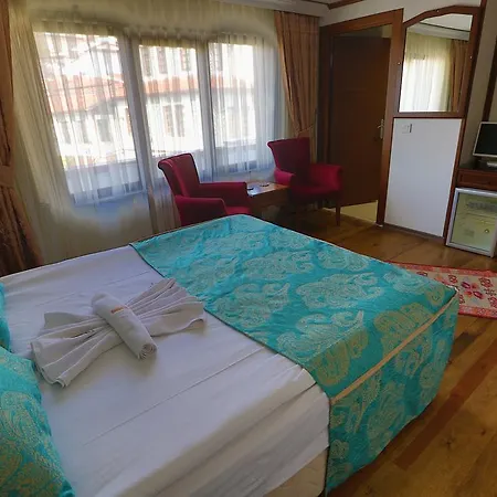Hotel Ankatra 3*